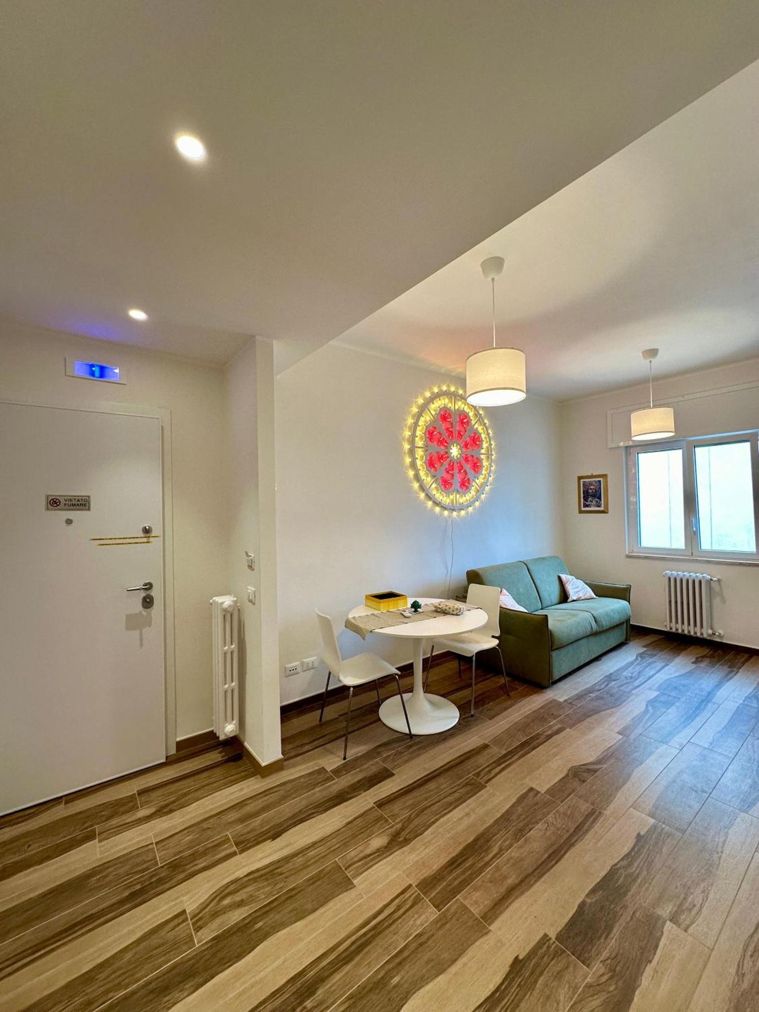 Rainbow Luxury Home Bari - Sea View Екстер'єр фото