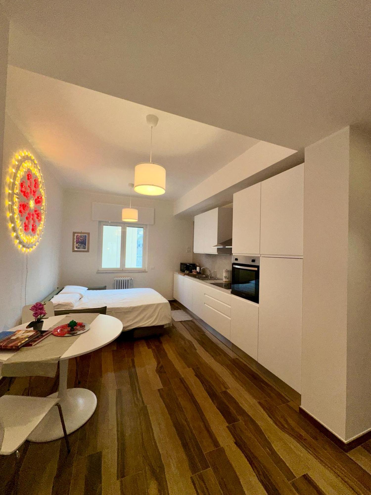 Rainbow Luxury Home Bari - Sea View Екстер'єр фото